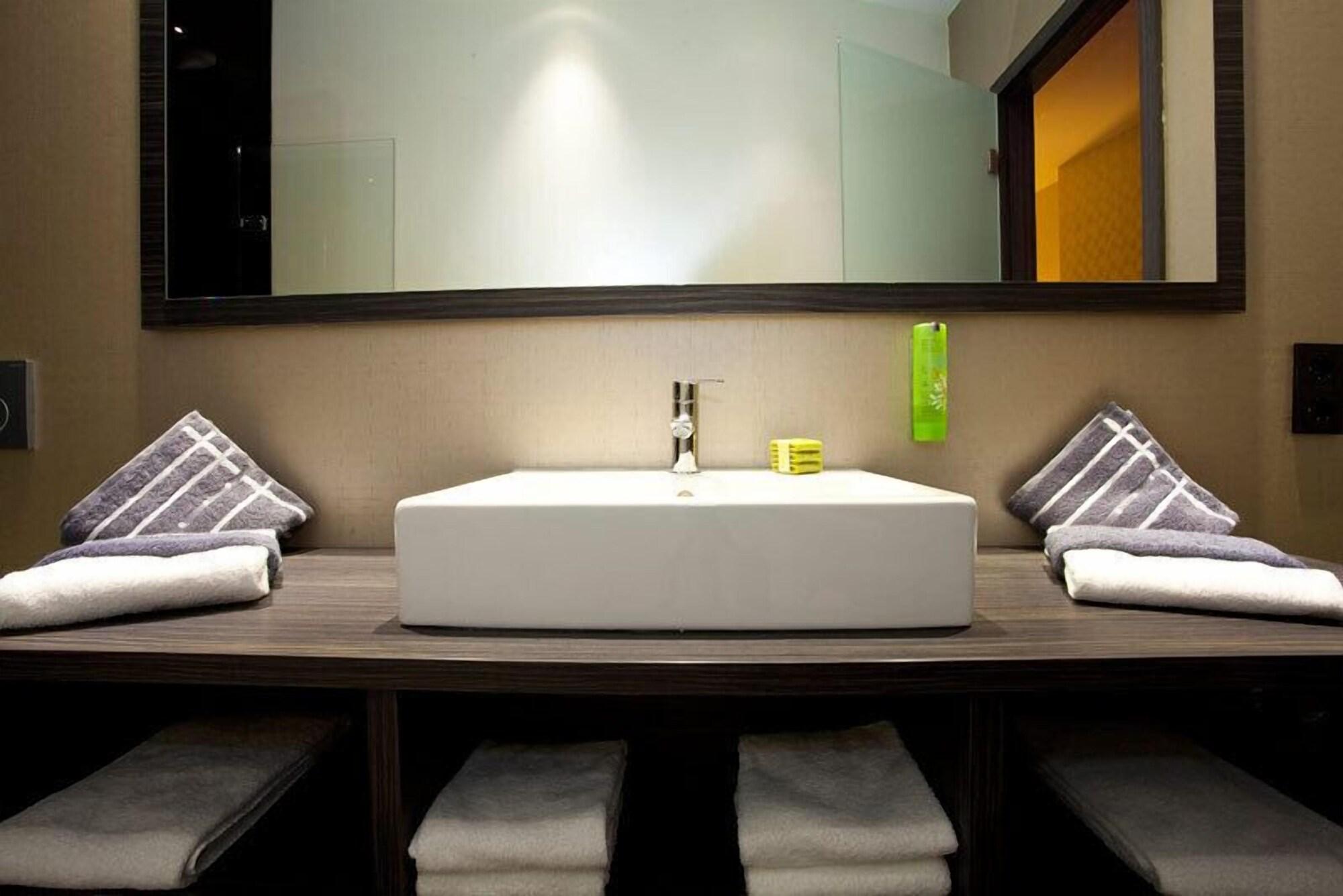 Hotel Centro Ayun Cologne
